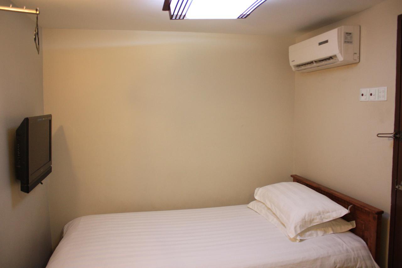 Se Two Hotel Butterworth Exterior photo